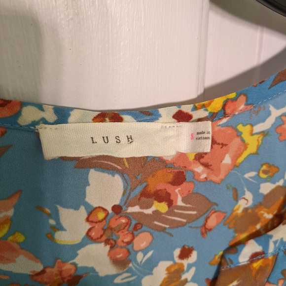 Lush Tank Top - Picture 5 of 6